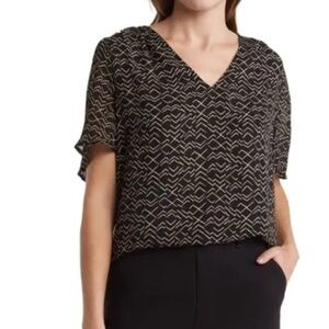 Nordstrom Rack Women's Black & Tan Broken Diamonds V-Neck Flutter Sleeve Blouse